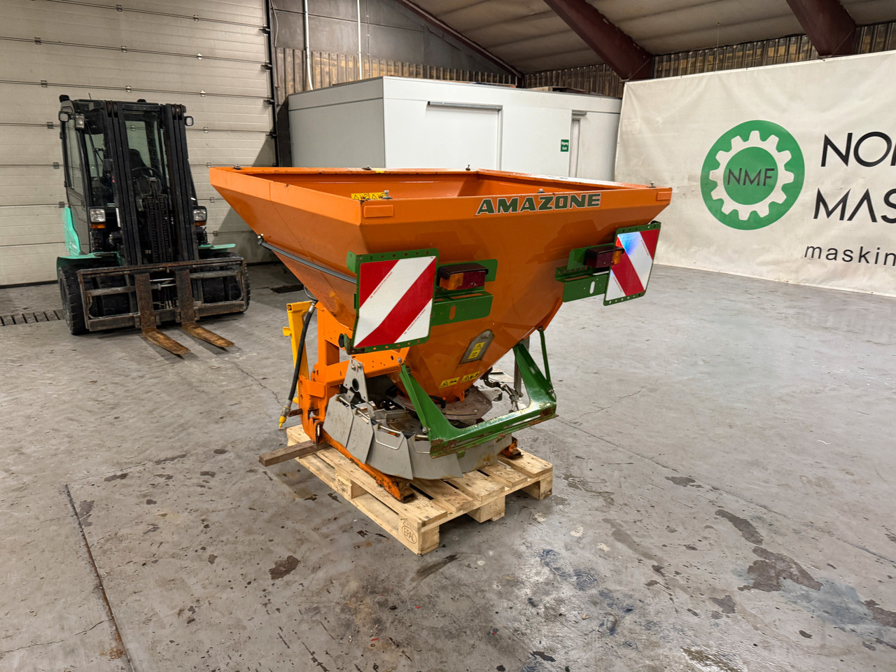 Amazone E+S 750 Strøkasse - Sand/ Salt spreader: picture 3 Amazone E+S 750 Strøkasse - Sand/ Salt spreader: picture 3