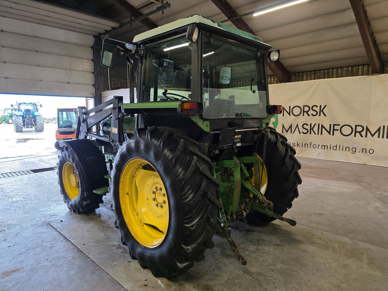 John Deere 2650 Synchron - Farm tractor: picture 4 John Deere 2650 Synchron - Farm tractor: picture 4