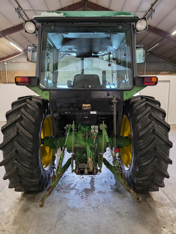 John Deere 2650 Synchron - Farm tractor: picture 3 John Deere 2650 Synchron - Farm tractor: picture 3