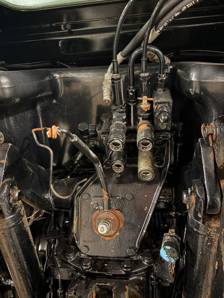 Massey Ferguson 3050 - Farm tractor: picture 5 Massey Ferguson 3050 - Farm tractor: picture 5