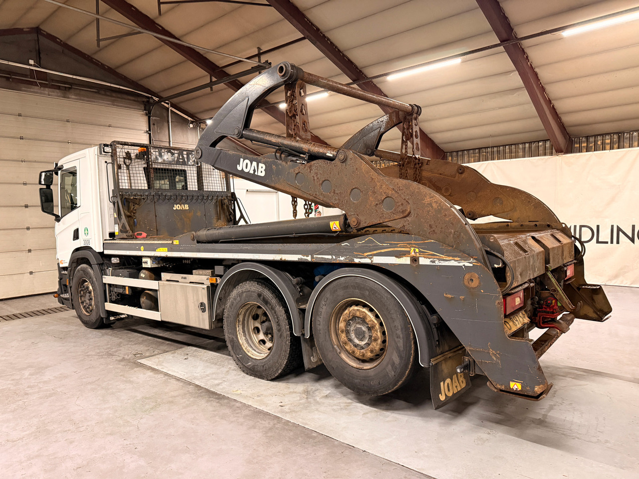 Scania P410 - Skip loader truck: picture 3 Scania P410 - Skip loader truck: picture 3