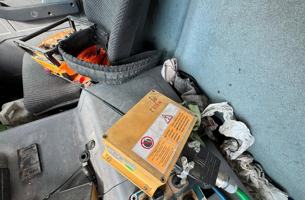 Betonpompa 28MT CIFA ASTRA HD84.38 - Mixer pump truck: picture 5 Betonpompa 28MT CIFA ASTRA HD84.38 - Mixer pump truck: picture 5