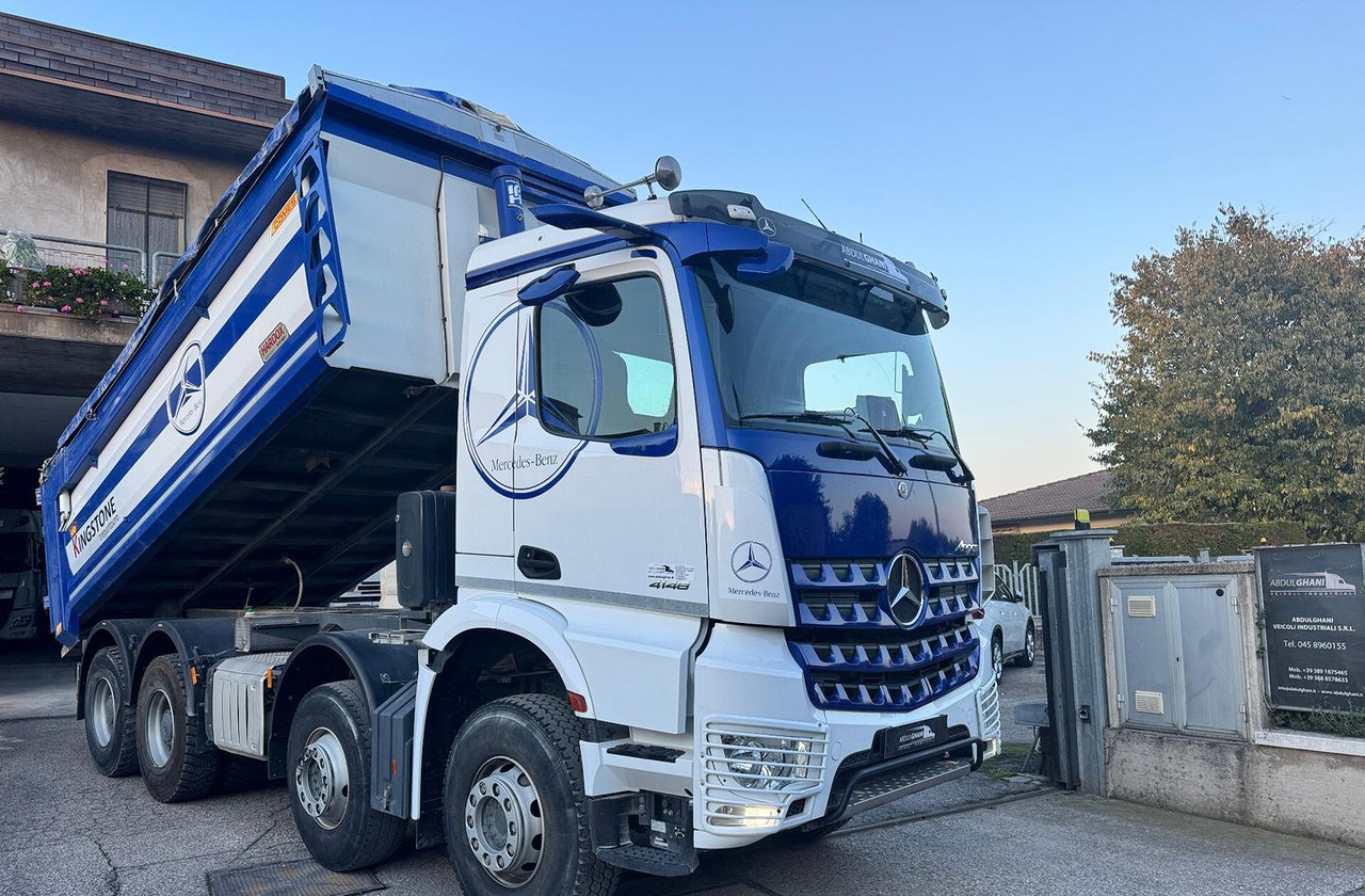 - Tipper: picture 2 - Tipper: picture 2