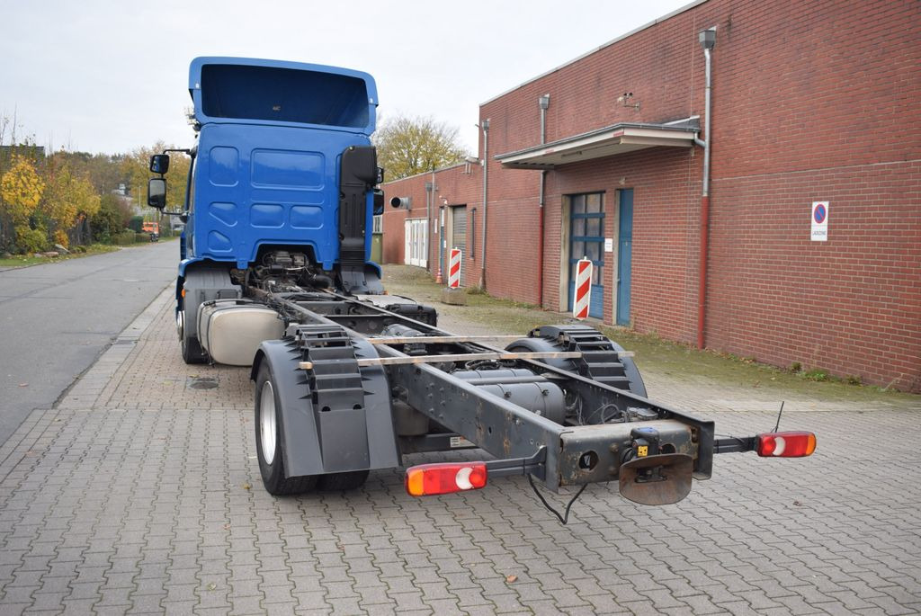 DAF LF 280 Fahrgestell Klima Navi 8-Gang ACC AHK - Cab chassis truck: picture 5 DAF LF 280 Fahrgestell Klima Navi 8-Gang ACC AHK - Cab chassis truck: picture 5
