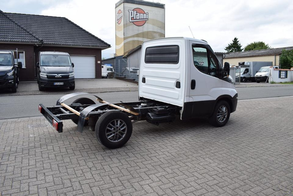 Iveco Daily 35 S21 3,0 Automatik Luftfederung Tempomat on lease Iveco Daily 35 S21 3,0 Automatik Luftfederung Tempomat: picture 8