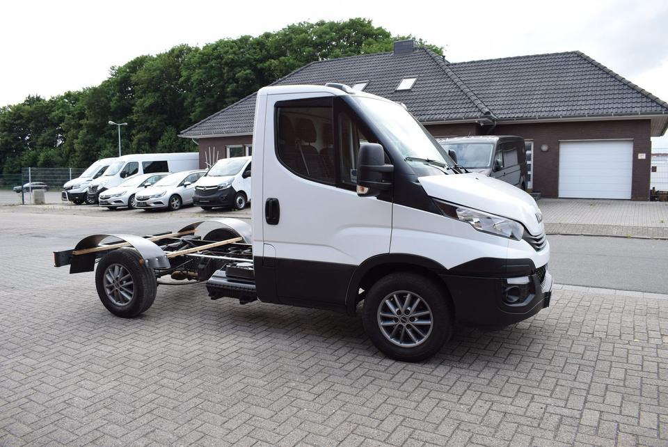 Iveco Daily 35 S21 3,0 Automatik Luftfederung Tempomat on lease Iveco Daily 35 S21 3,0 Automatik Luftfederung Tempomat: picture 9