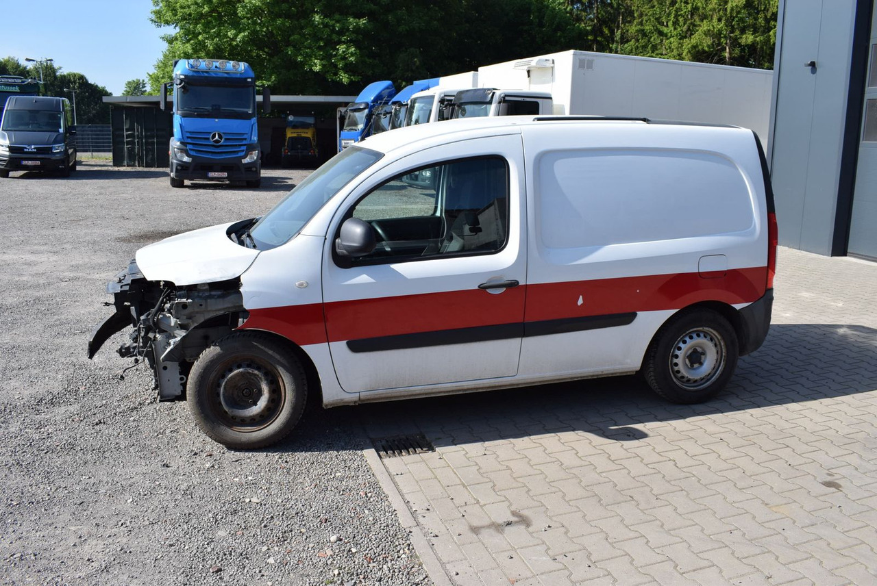 Mercedes-Benz Citan 109 CDI lang Klima AHK Regale UNFALL - Small van: picture 5 Mercedes-Benz Citan 109 CDI lang Klima AHK Regale UNFALL - Small van: picture 5