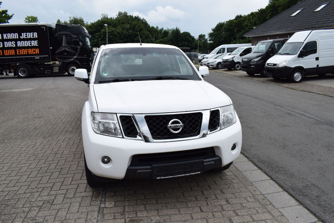 SUV Nissan Navara Double Cab SE 4x4 Automatik Hardtop AHK: picture 15
