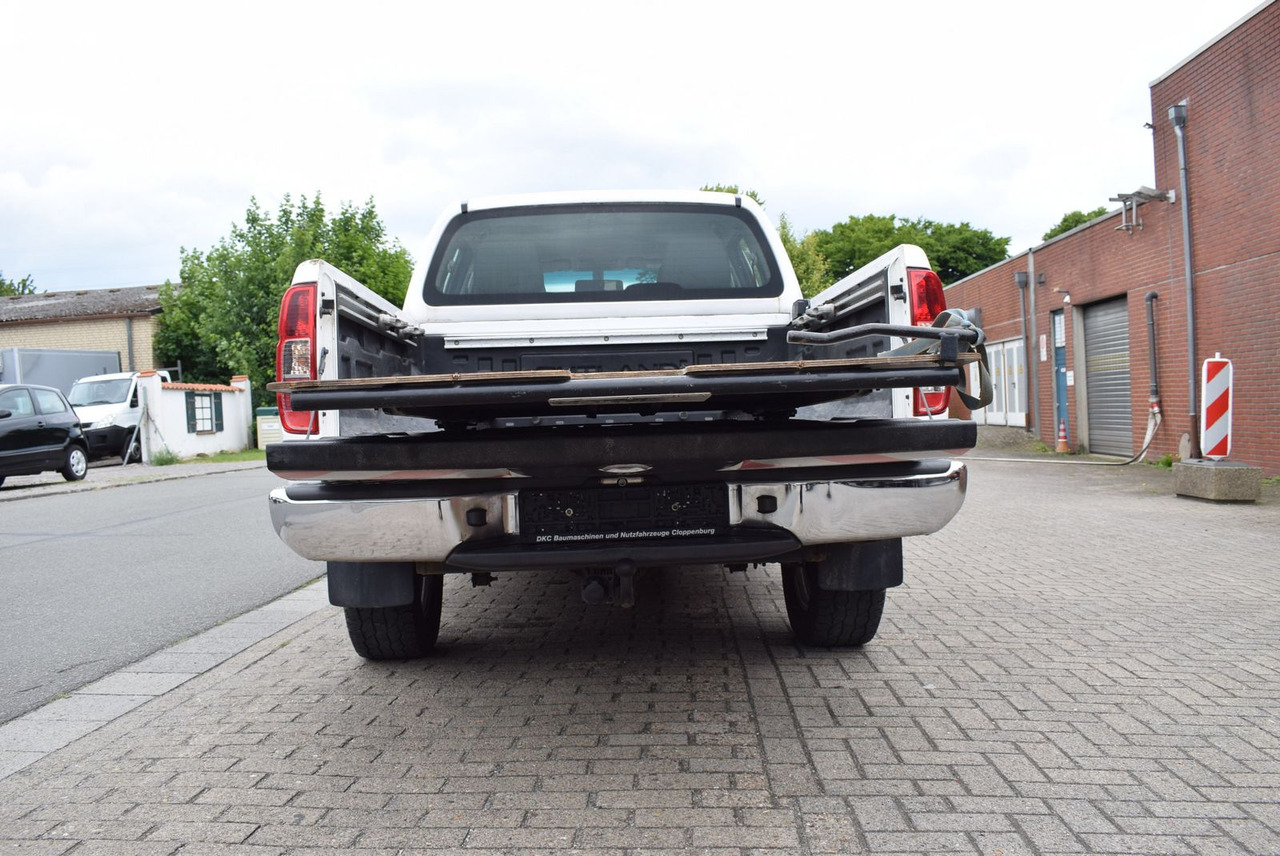 SUV Nissan Navara Double Cab SE 4x4 Automatik Hardtop AHK: picture 24