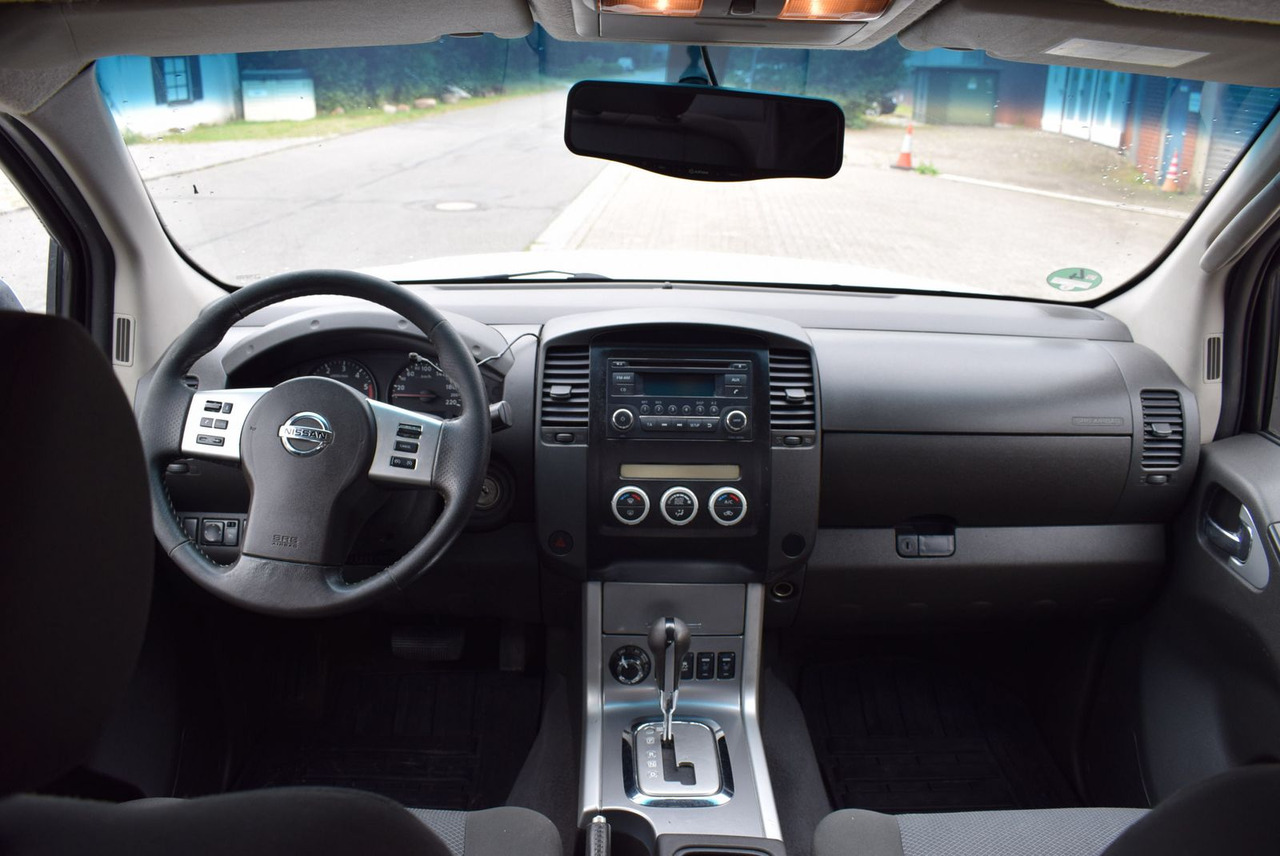 SUV Nissan Navara Double Cab SE 4x4 Automatik Hardtop AHK: picture 21