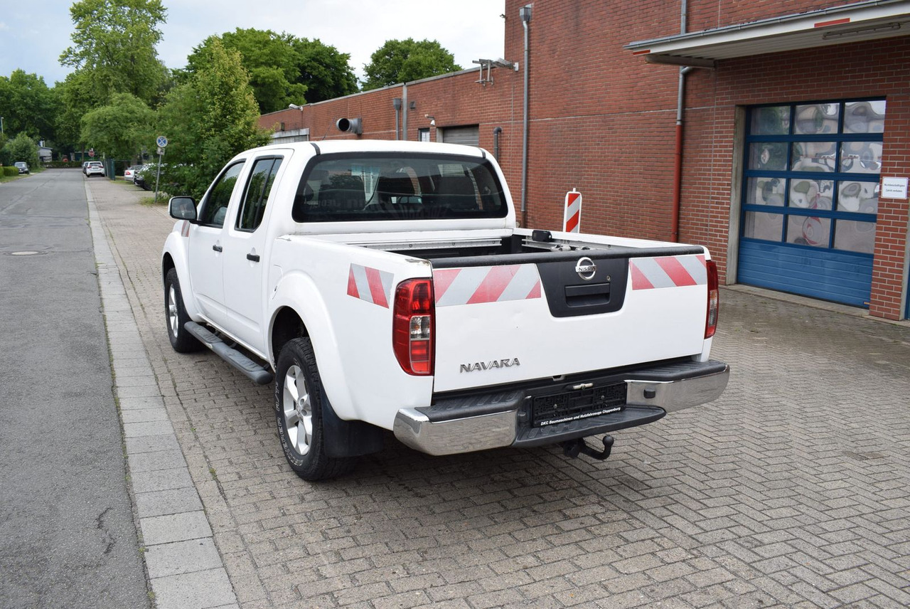 SUV Nissan Navara Double Cab SE 4x4 Automatik Hardtop AHK: picture 9