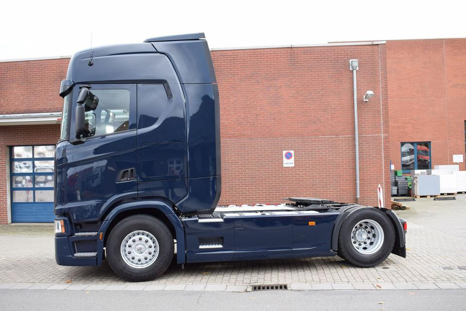 Scania S 450 Highline 2xTank LED Vollluft Retarder - Tractor unit: picture 3 Scania S 450 Highline 2xTank LED Vollluft Retarder - Tractor unit: picture 3