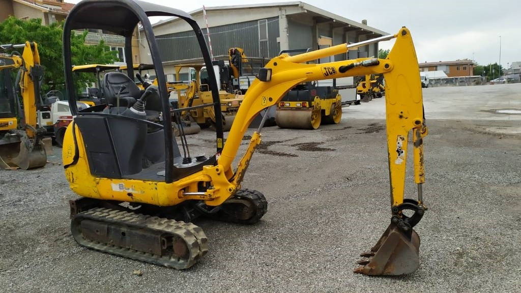 JCB 8018  - Mini excavator: picture 3 JCB 8018  - Mini excavator: picture 3