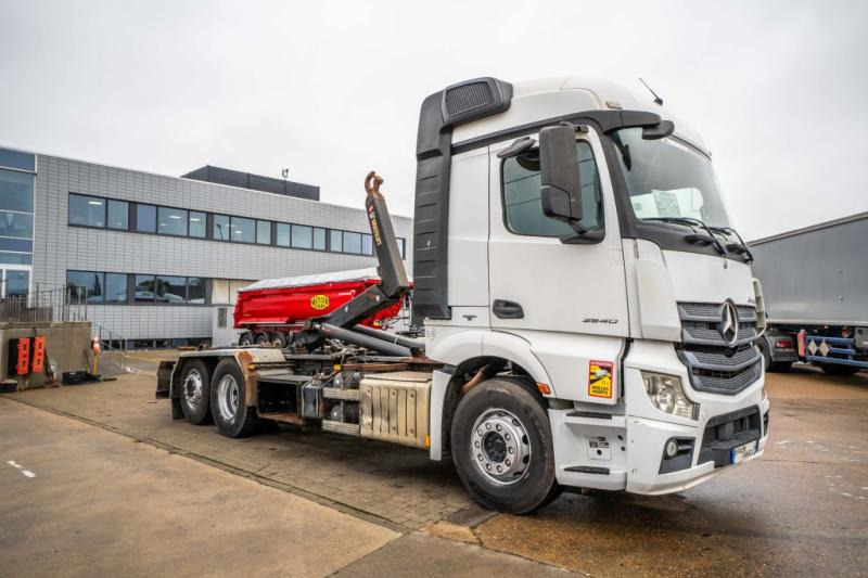 Mercedes ACTROS 2540 +MULTILIFT XP 20-56 - Hook lift truck: picture 2 Mercedes ACTROS 2540 +MULTILIFT XP 20-56 - Hook lift truck: picture 2