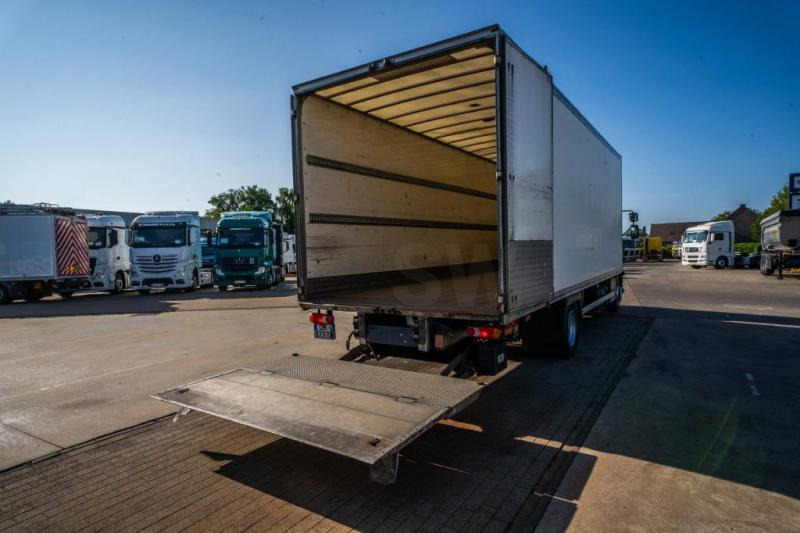 Box truck Renault D WIDE 250 (16T)DXI +DHOLLANDIA: picture 10 Box truck Renault D WIDE 250 (16T)DXI +DHOLLANDIA: picture 10