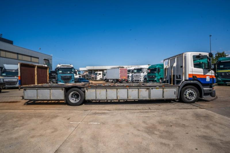 Scania P 270 (19T)- PORTE GAZ /10 PALETTES - Dropside/ Flatbed truck: picture 3 Scania P 270 (19T)- PORTE GAZ /10 PALETTES - Dropside/ Flatbed truck: picture 3