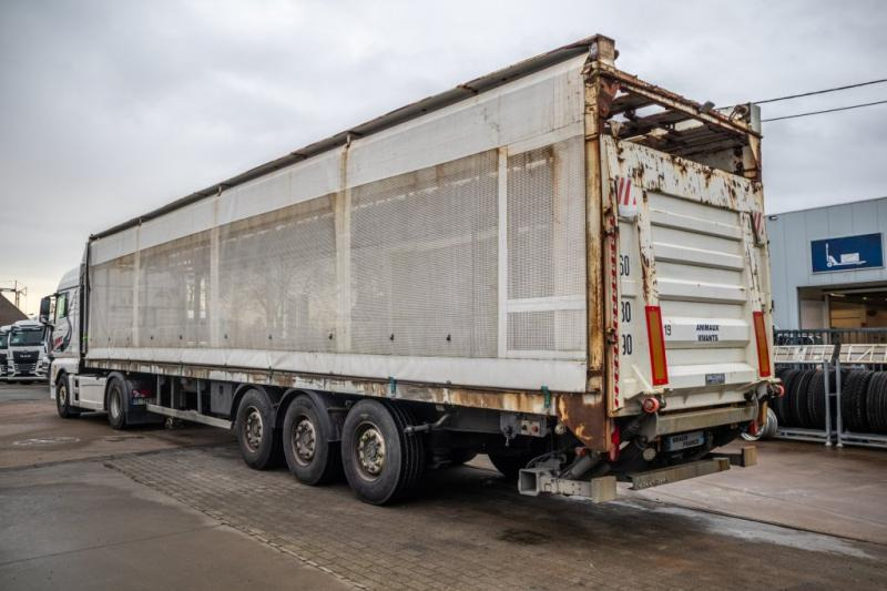 Trouillet VOLAILLE/GEFLÛGEL/POULTRY+HAYON - Semi-trailer: picture 4 Trouillet VOLAILLE/GEFLÛGEL/POULTRY+HAYON - Semi-trailer: picture 4
