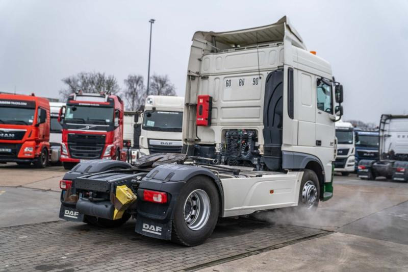 DAF XF 460 + HYDRAULIQUE - Tractor unit: picture 3 DAF XF 460 + HYDRAULIQUE - Tractor unit: picture 3