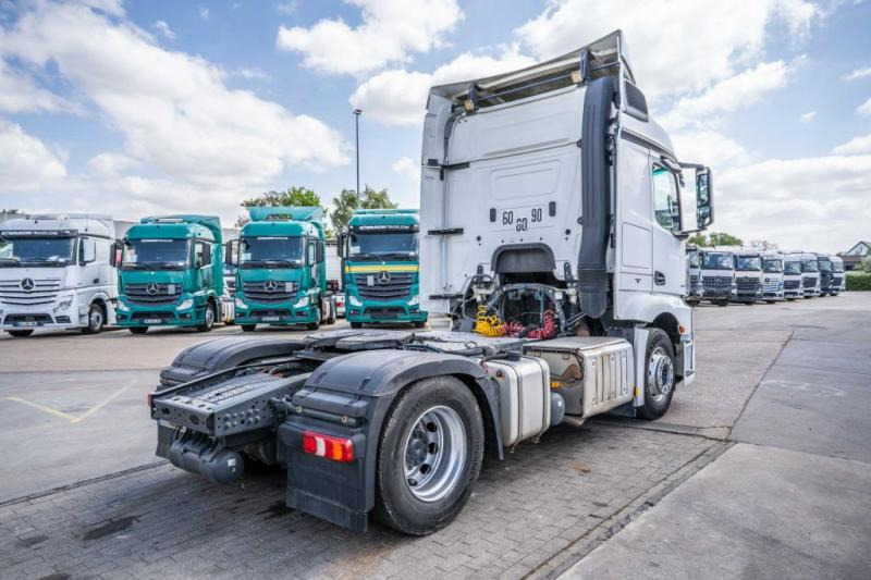 Mercedes ACTROS 1845 LS+HYDR - Tractor unit: picture 4 Mercedes ACTROS 1845 LS+HYDR - Tractor unit: picture 4