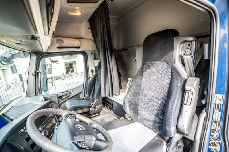 Tractor unit Mercedes AROCS 1843 LS ( NO ACTROS)+BIG AXLE +HYDR.: picture 8 Tractor unit Mercedes AROCS 1843 LS ( NO ACTROS)+BIG AXLE +HYDR.: picture 8