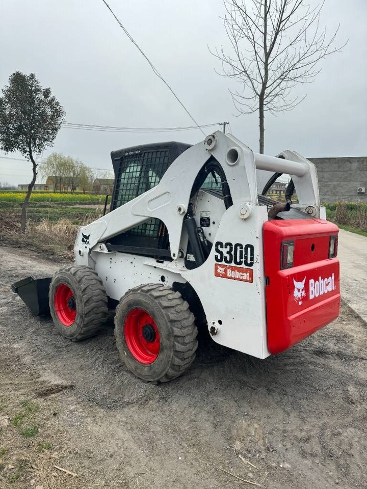 Bobcat S 300 - Skid steer loader: picture 5 Bobcat S 300 - Skid steer loader: picture 5