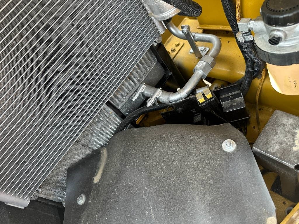 CAT 307E2 - Mini excavator: picture 4 CAT 307E2 - Mini excavator: picture 4