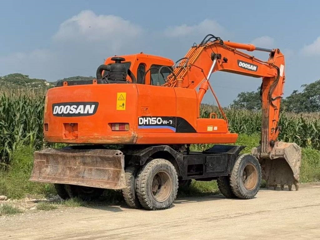 Doosan DH 150 W-7 - Crawler excavator: picture 3 Doosan DH 150 W-7 - Crawler excavator: picture 3