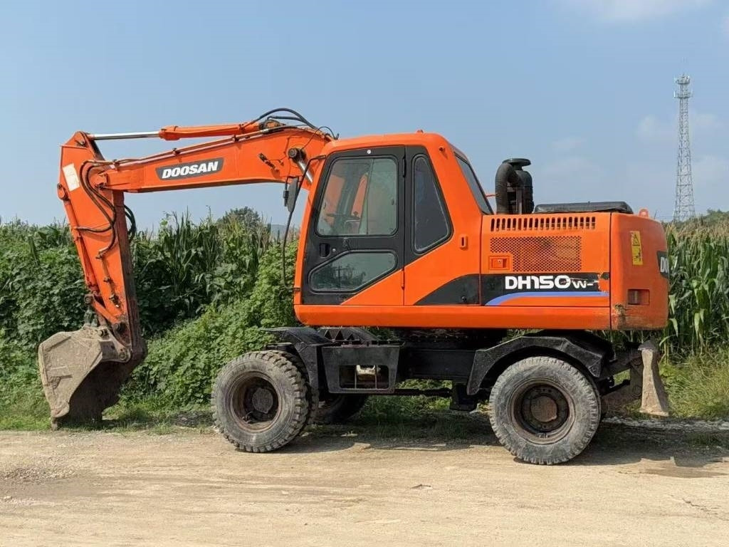 Doosan DH 150 W-7 - Crawler excavator: picture 5 Doosan DH 150 W-7 - Crawler excavator: picture 5