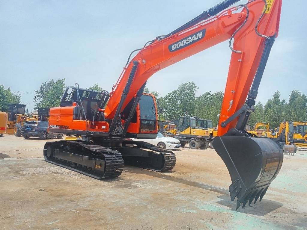 Doosan DX 225 LCA - Crawler excavator: picture 2 Doosan DX 225 LCA - Crawler excavator: picture 2