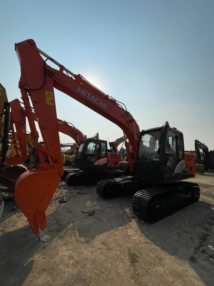 Hitachi ZX 130 - Crawler excavator: picture 4 Hitachi ZX 130 - Crawler excavator: picture 4