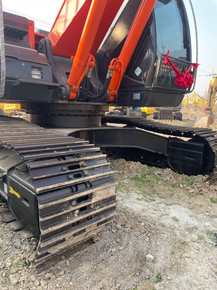 Hitachi ZX 210 - Crawler excavator: picture 2 Hitachi ZX 210 - Crawler excavator: picture 2