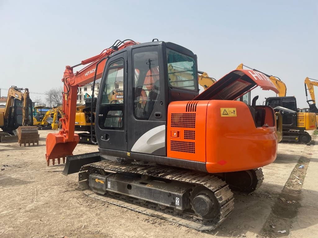Hitachi ZX 70 - Mini excavator: picture 1 Hitachi ZX 70 - Mini excavator: picture 1