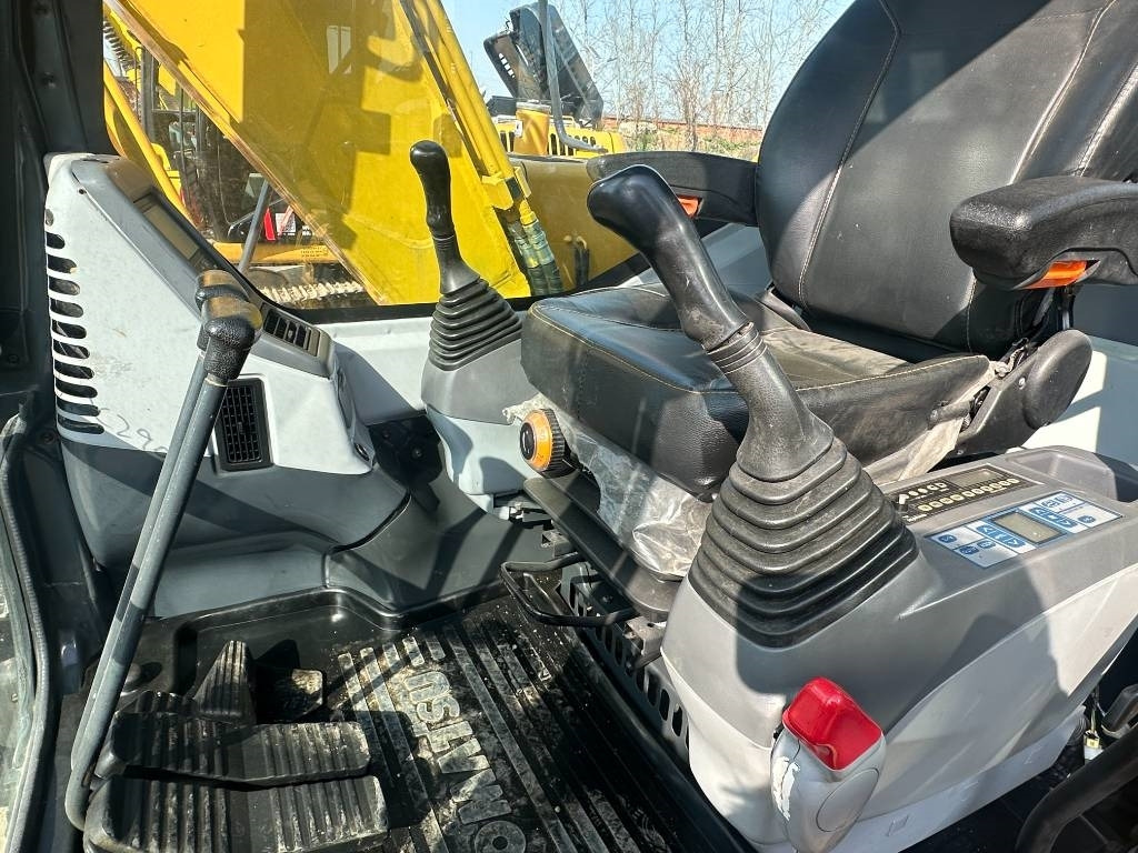 New Crawler excavator Komatsu PC 110: picture 9