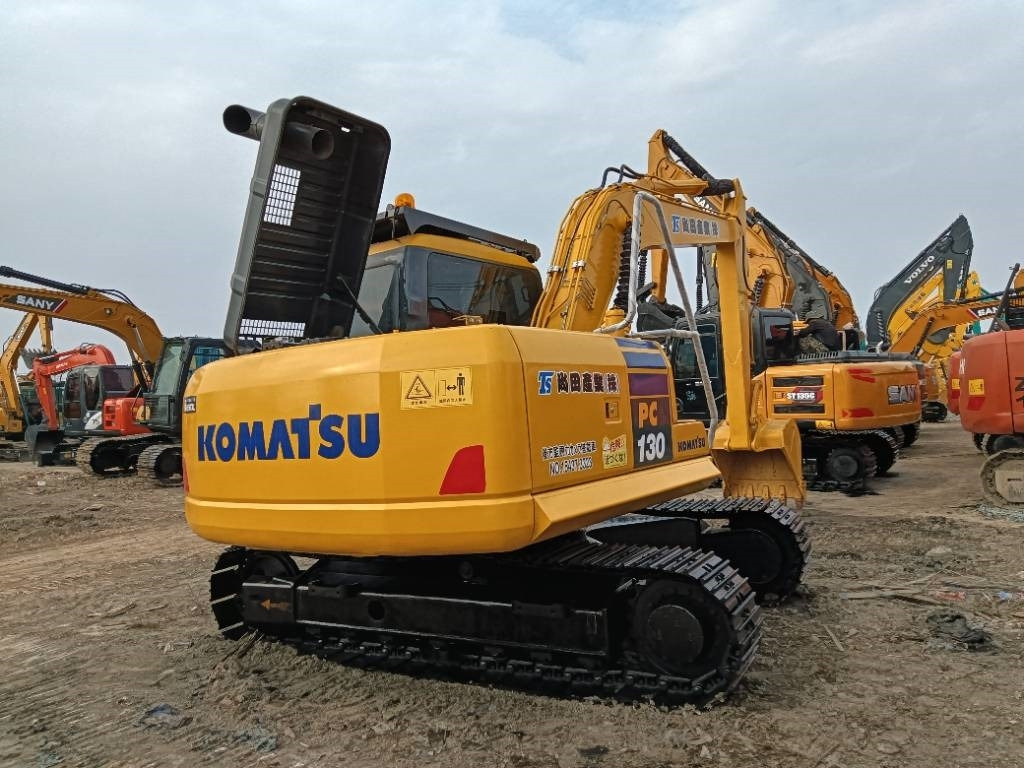 Komatsu PC 130 - Crawler excavator: picture 2 Komatsu PC 130 - Crawler excavator: picture 2