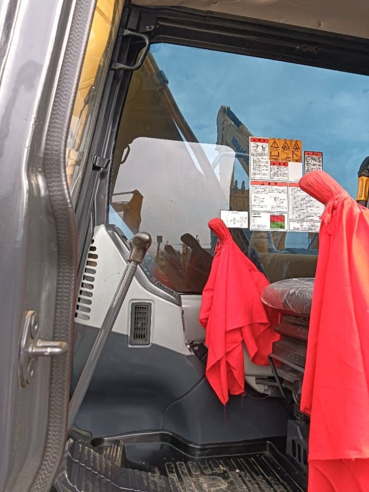 Komatsu PC 130 - Crawler excavator: picture 4 Komatsu PC 130 - Crawler excavator: picture 4