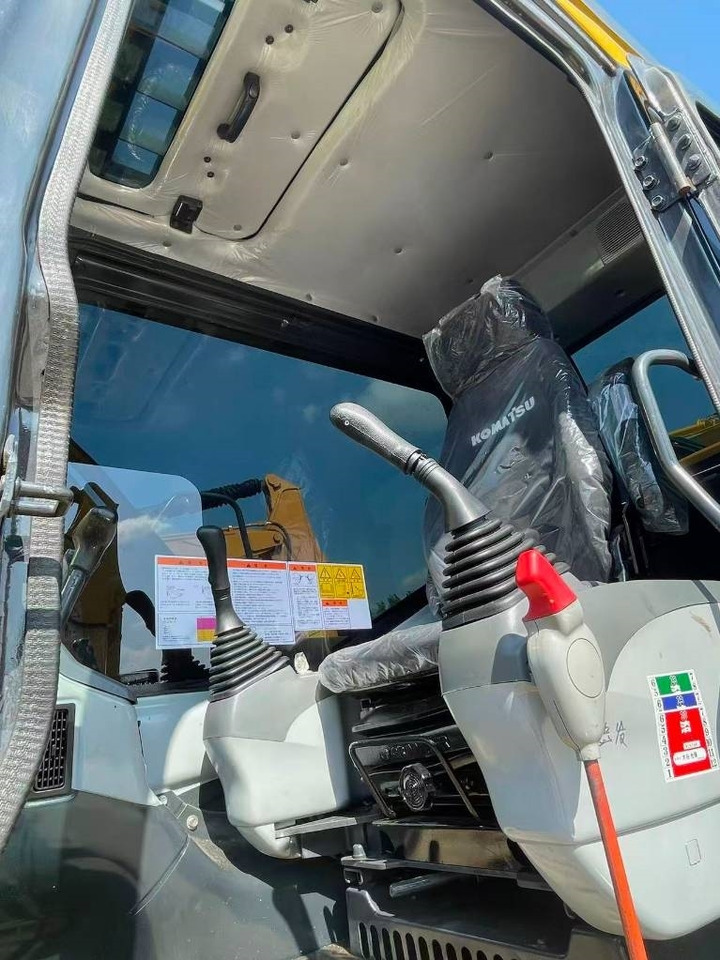 Komatsu PC 130 - Crawler excavator: picture 4 Komatsu PC 130 - Crawler excavator: picture 4