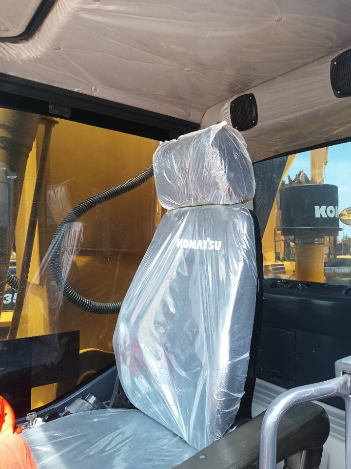 Komatsu PC 240 - Crawler excavator: picture 5 Komatsu PC 240 - Crawler excavator: picture 5