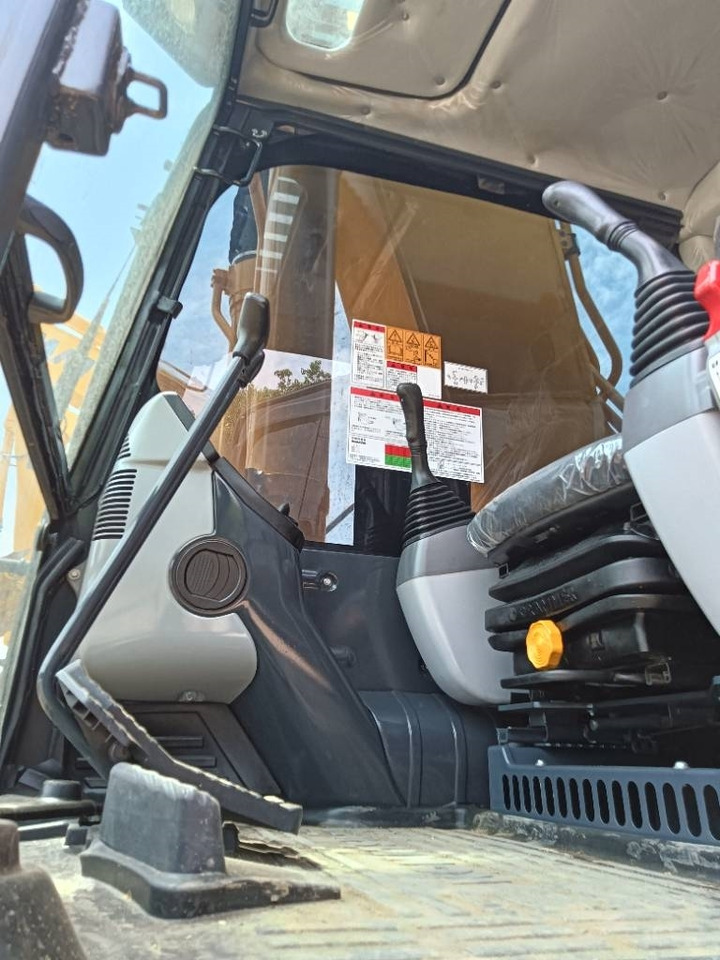 Komatsu PC 400 - Crawler excavator: picture 3 Komatsu PC 400 - Crawler excavator: picture 3