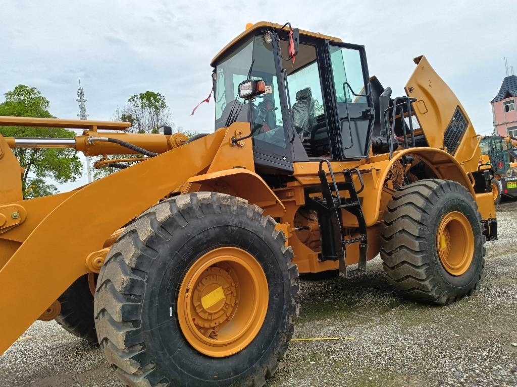 SDLG L 956 F - Wheel loader: picture 3 SDLG L 956 F - Wheel loader: picture 3