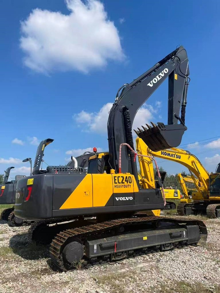 Volvo EC 240  - Crawler excavator: picture 5 Volvo EC 240  - Crawler excavator: picture 5