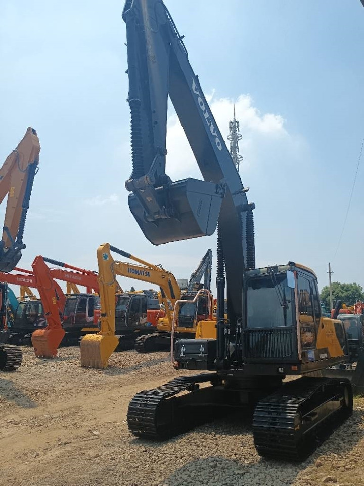 Volvo EC 240 - Crawler excavator: picture 4 Volvo EC 240 - Crawler excavator: picture 4