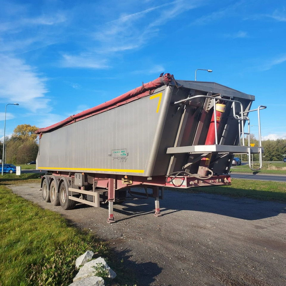 Janmil NWD 40 m3 - 2016 year of production - new floor - ready to work - Tipper semi-trailer: picture 2 Janmil NWD 40 m3 - 2016 year of production - new floor - ready to work - Tipper semi-trailer: picture 2