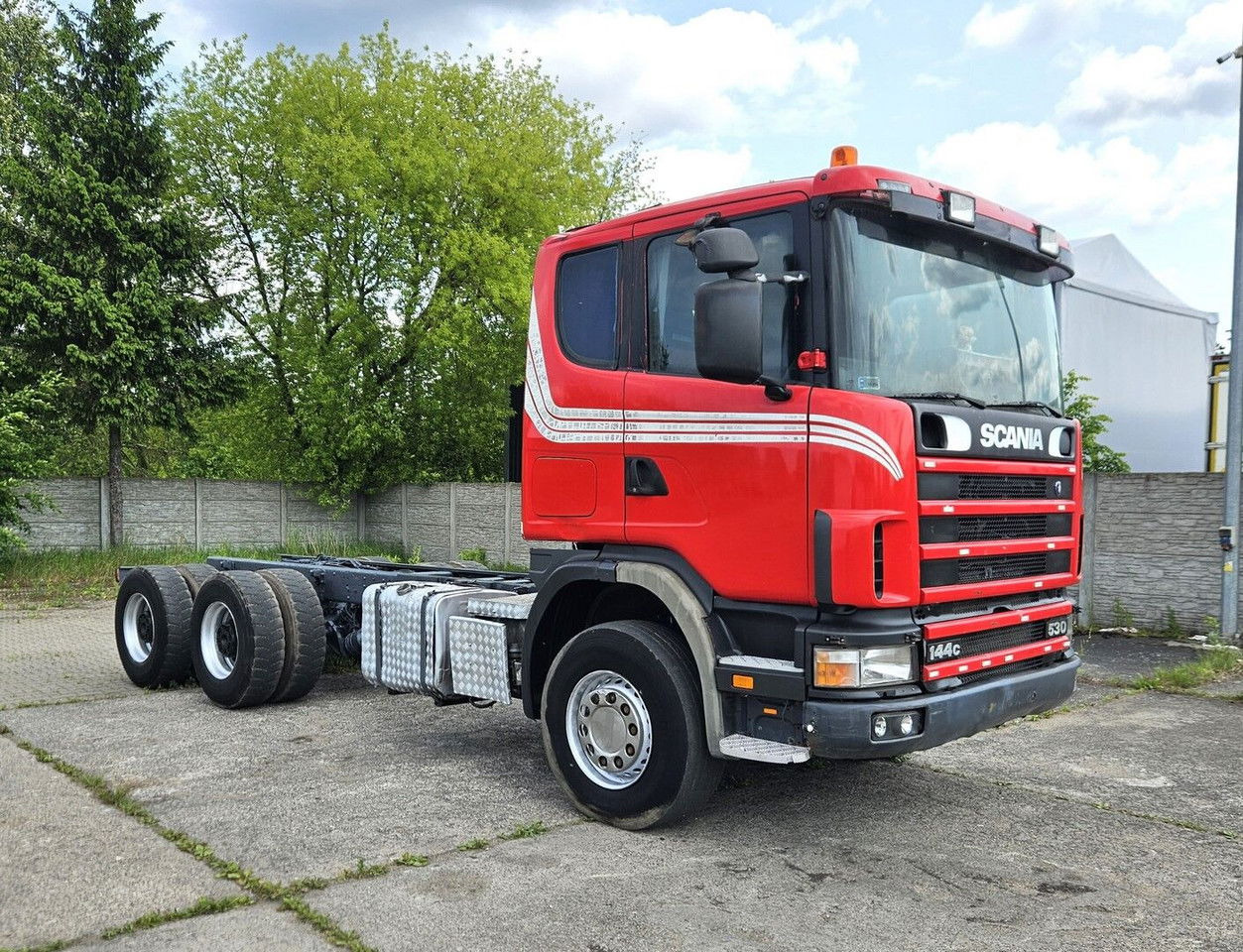 Scania 144 530 6X4 Manual Pump AND Injectros - Full Sprin G - Cab chassis truck: picture 2 Scania 144 530 6X4 Manual Pump AND Injectros - Full Sprin G - Cab chassis truck: picture 2