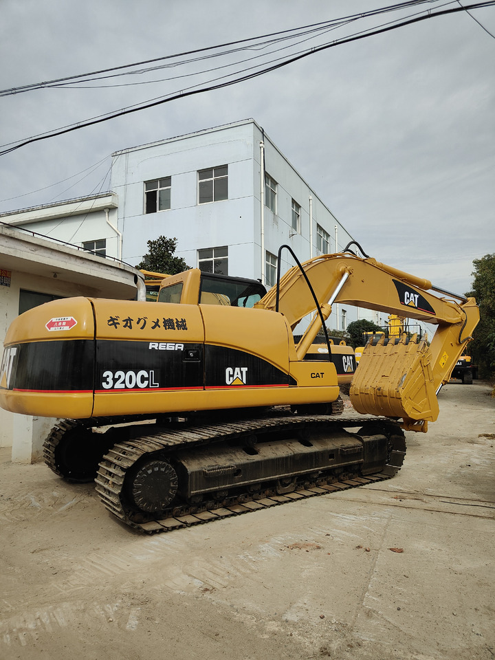 CATERPILLAR 320C - Crawler excavator: picture 4 CATERPILLAR 320C - Crawler excavator: picture 4
