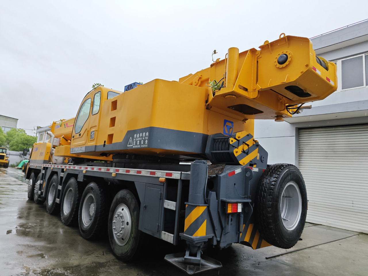 XCMG QY100K - Mobile crane: picture 2 XCMG QY100K - Mobile crane: picture 2