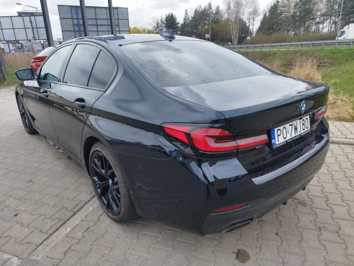 BMW 530e xDrive M Sport SEDAN - Car: picture 3 BMW 530e xDrive M Sport SEDAN - Car: picture 3