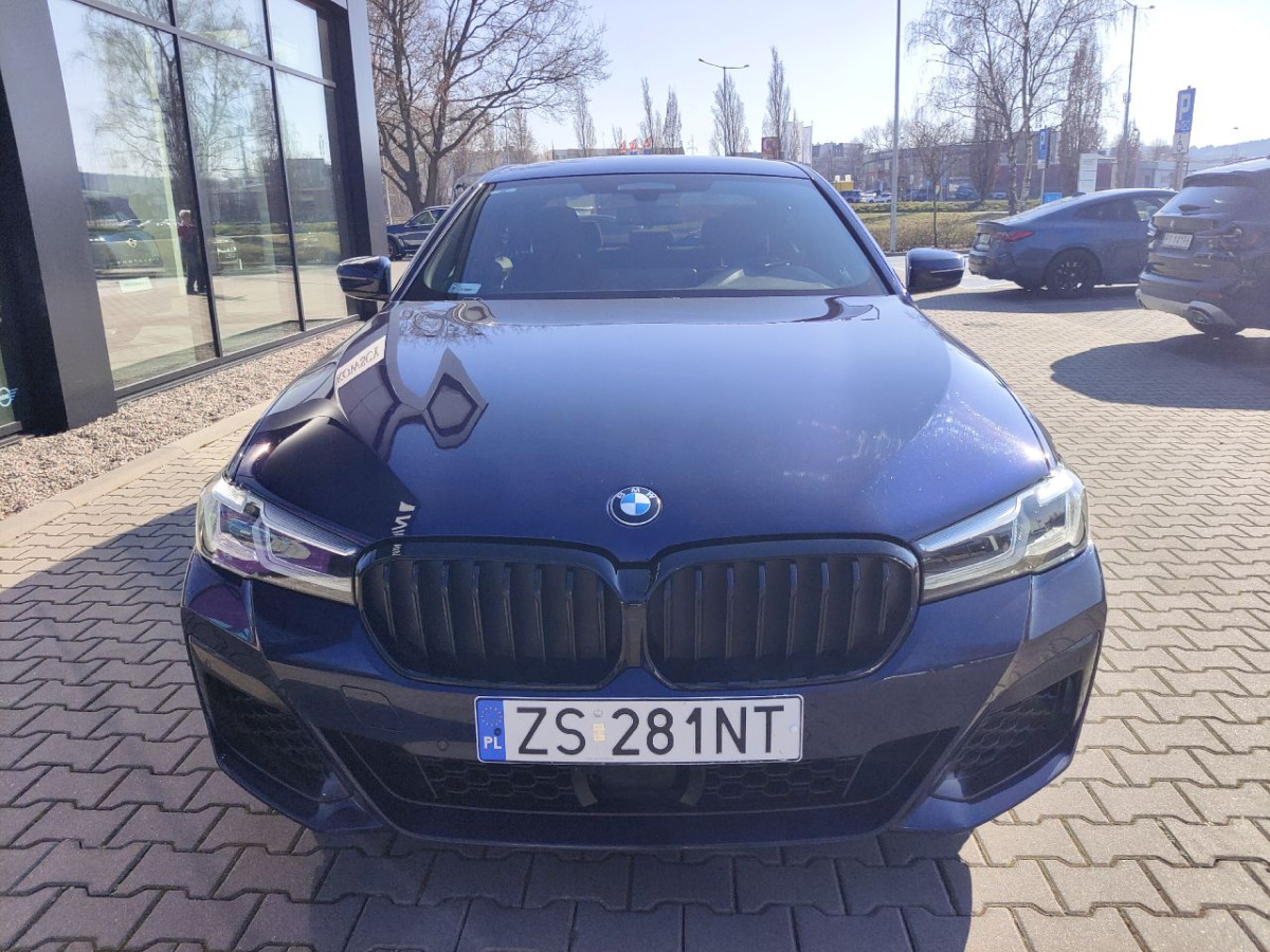 BMW 530e xDrive M Sport SEDAN - Car: picture 5 BMW 530e xDrive M Sport SEDAN - Car: picture 5