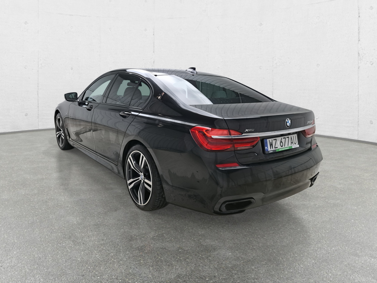Sedan BMW 750d xDrive SEDAN: picture 6