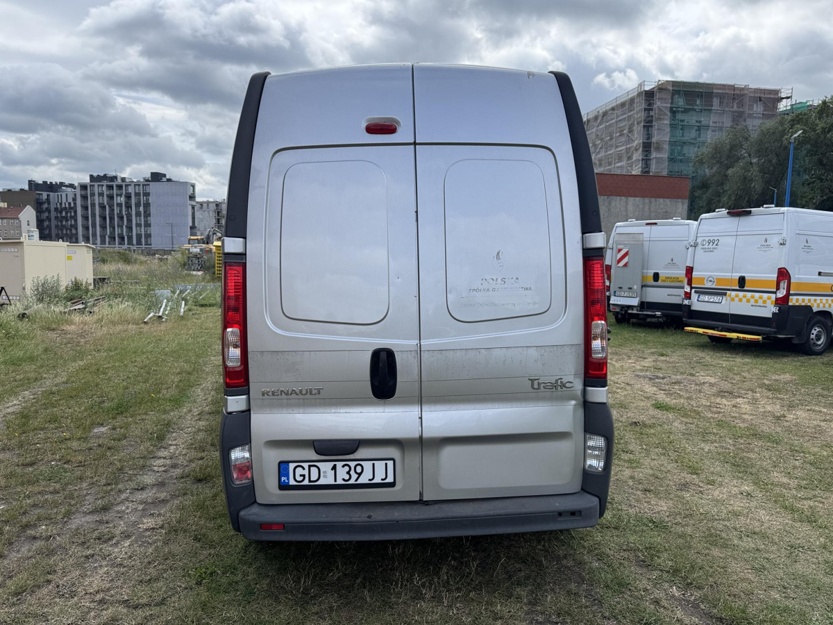 RENAULT TRAFIC FURGON BLASZAK - Panel van: picture 4 RENAULT TRAFIC FURGON BLASZAK - Panel van: picture 4