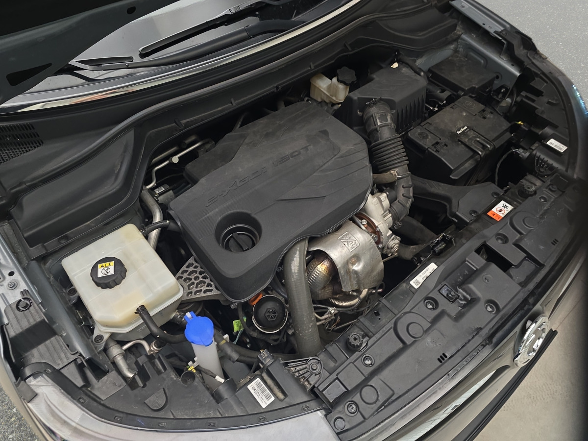 SUV SSANGYONG   TIVOLI SUV: picture 15